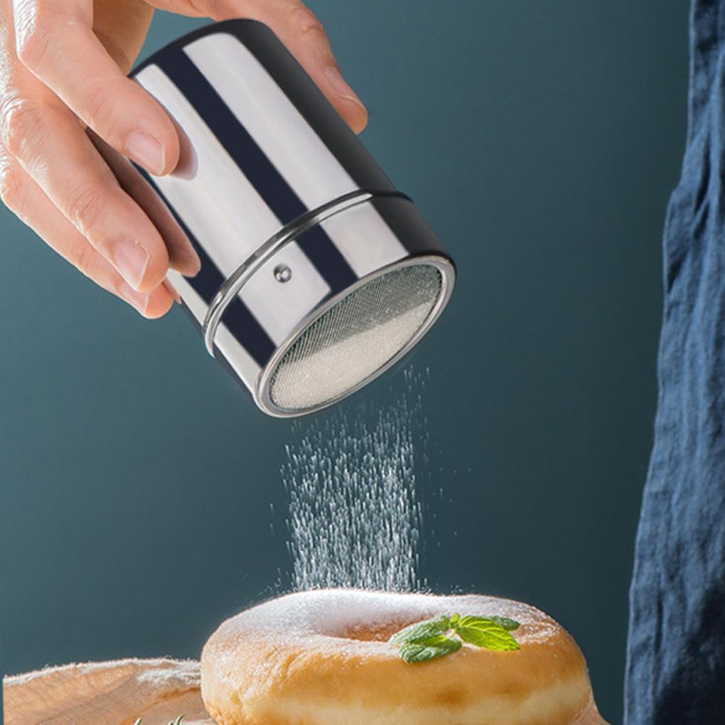 Pengocok Coklat Poles Stainless Steel Tahan Panas Handy Coffee Sifter Sugar Seasoning Dapat Aksesoris Dengan Tutup