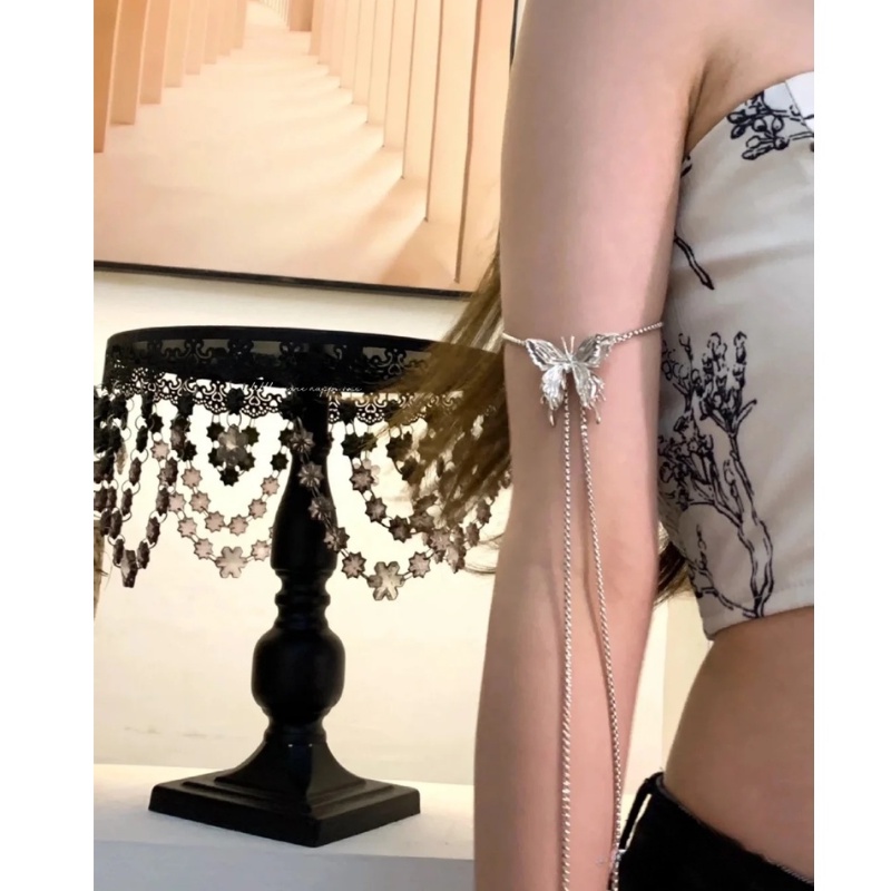 2023kalung Logam Gaya Baru Kupu-Kupu Kepribadian Yang Dapat Disesuaikan Manis Memakai Lebih Dari Satu Gaya Korea Kecil Mewah Panjang Gaya Tulang Selangka Choker Perhiasan