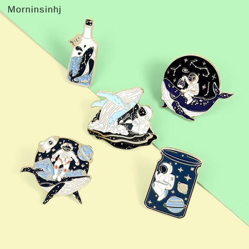 Mornin 1PC Pin Enamel Astronot Dan Paus Adventure Ocean Botol Bros Tas Kerah Pin id