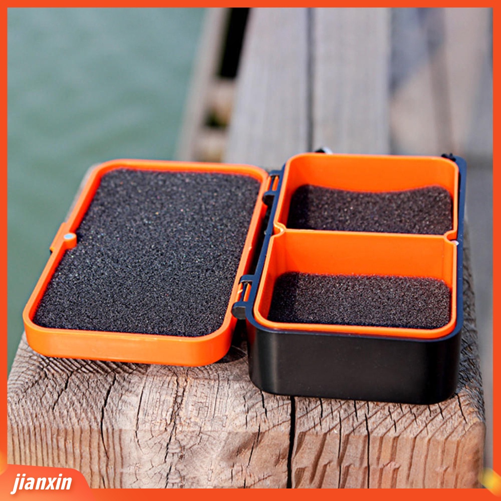 (In Stock) Umpan Pancing Cacing Merah Portable Earthworm Tackle Alive Lure Storage Case Box