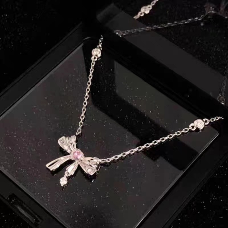 Wanita Fashion Ikatan Simpul Jantung Kalung Berlian Imitasi Alloy Necklace