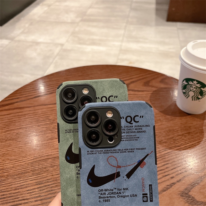 Bulu Super Nyaman Dengan Bulu Mewah Dan Nuansa Tangan Yang Baik iPhone 11 12 13 14 pro MAX Plus X XS MAX XR 7 8 Plus case cover