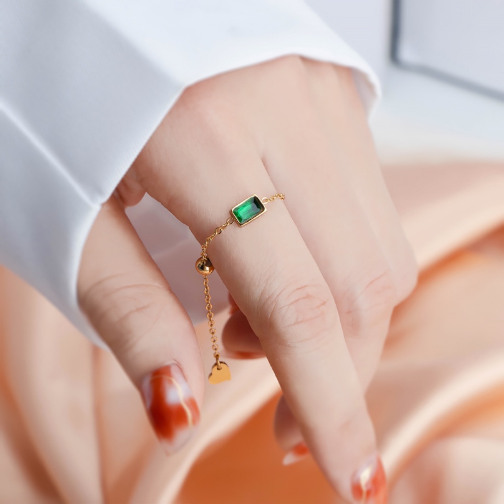 Versi Korea Dari Baja Titanium Tidak Luntur Niche Cahaya Mewah High-end Rasa Gelang Emerald Zamrud Gula Kubus Indah All-match Gelang Perempuan Hadiah Musim Panas Untuk Pasangan SWE