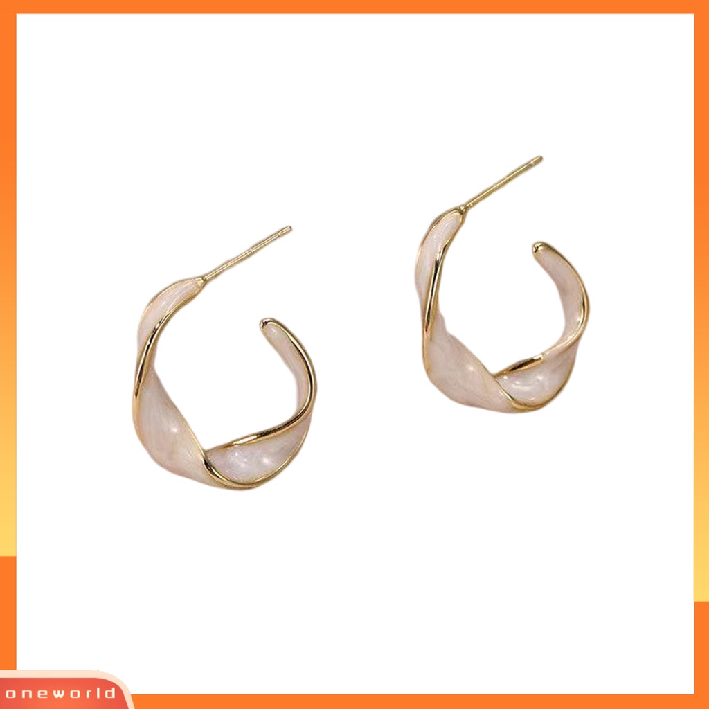 [EONE] 1pasang Ladies Earrings Retro Stud Tipe Memutar Cincin Logam Bergelombang Indah Fashion Hoop Earrings Perhiasan Aksesoris