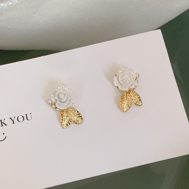 Korea Korea Korea Bunga Mutiara Temperamen Niche Kecil Sederhana Anting Desain High-End