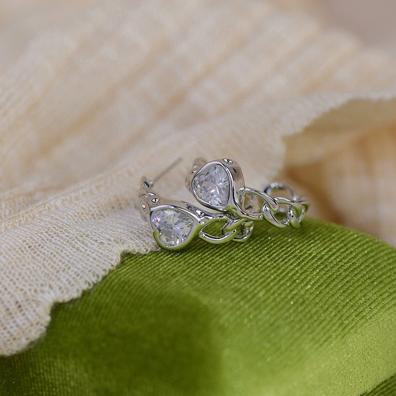 Fashion Wanita Rantai Hati Anting Trendi Perhiasan Baru Untuk Wanita Punk Berlebihan Cinta Stud Earrings
