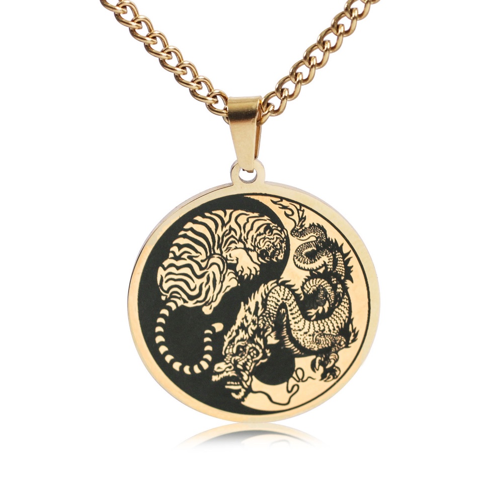 [X C Kalung] Emas &amp; Perak Baru Hip Hop Punk Vintage Overlord Naga Harimau Yin Yang Tai Chi ​Kalung Titanium Steel Liontin Anti Karat Perhiasan Hadiah Liburan Pria Dan Wanita