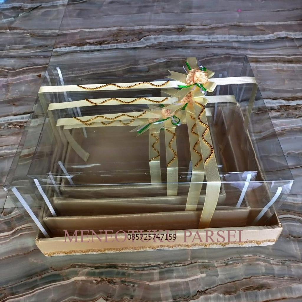 

TERMURAH!! Box Hantaran/Baki Lamaran Mika dg Hiasan Pita isi 4