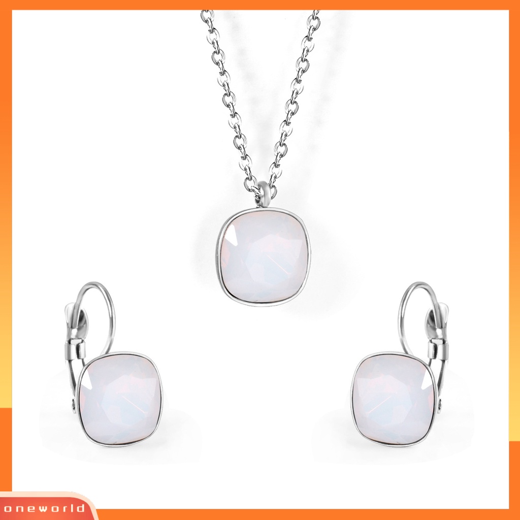 [ONE] 1set Wanita Anting Kristal Imitasi High Gloss Geometris Temperamen Menawan Dekorasi Cahaya Yang Indah Mewah Square Pendant Kalung Wanita Aksesori