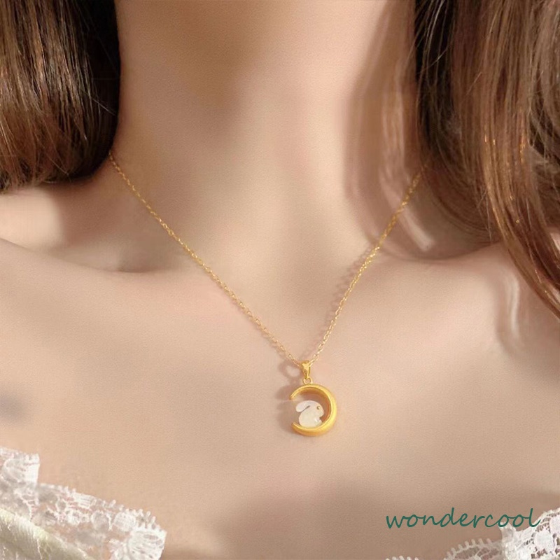 Kalung Lapis Emas Desain Kelinci Dan Bulan Untuk Wanita-Won