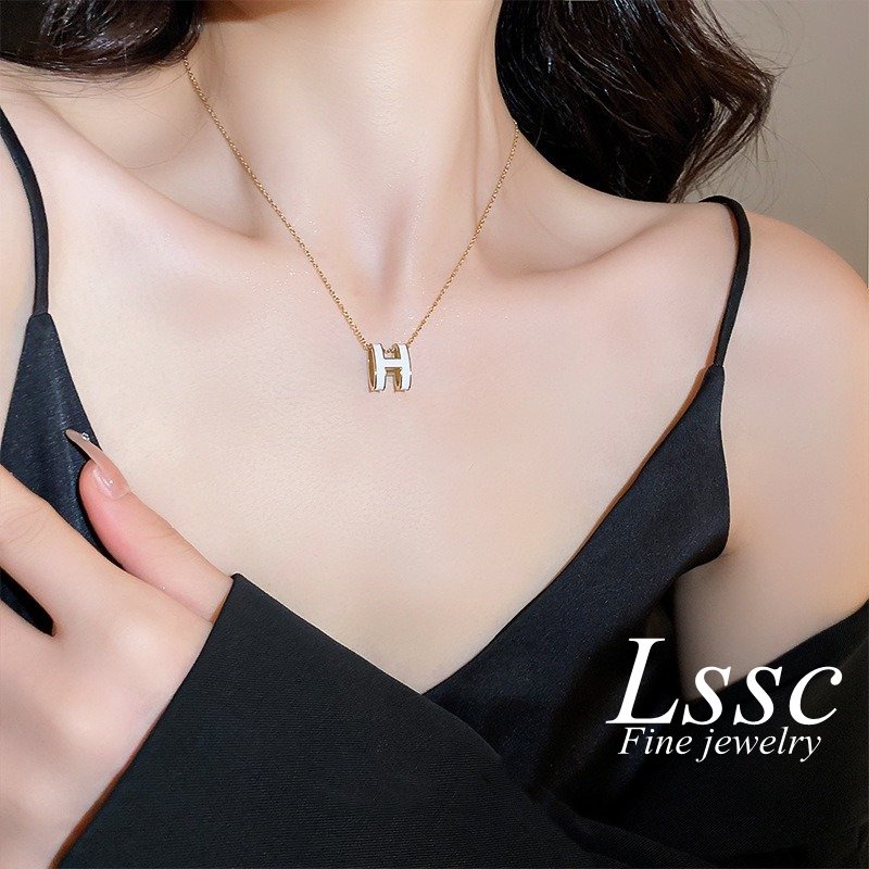 Kalung Titanium Huruf H Emas 18K Anti Karat Asli Cantik Aesthetic Korea Aksesoris Wanita Perhiasan