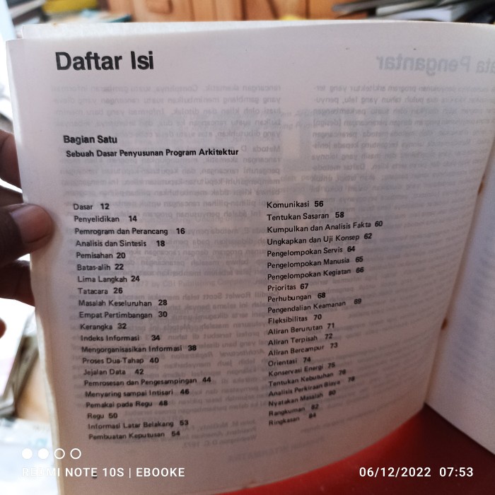 penelusuran masalah sebuah dasar penyusunan program arsitektur 85 hala