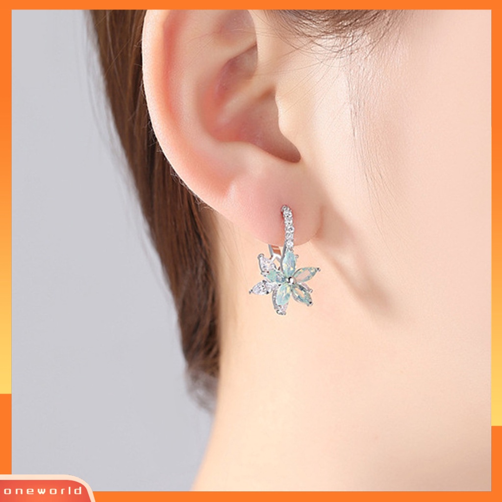 [WOD] 1pasang Anting Hoop Cubic Zirconia Batu Imitasi Bening Geometris Kilau Terang Poles Halus Hias Hadiah Wanita Snowflake Pendant Earrings Fashion Perhiasan Untuk Pacaran