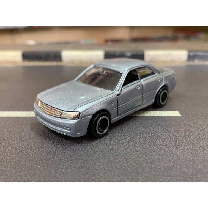 Tomica 30th Anniversary Nissan Gloria Made in China Loose Pack