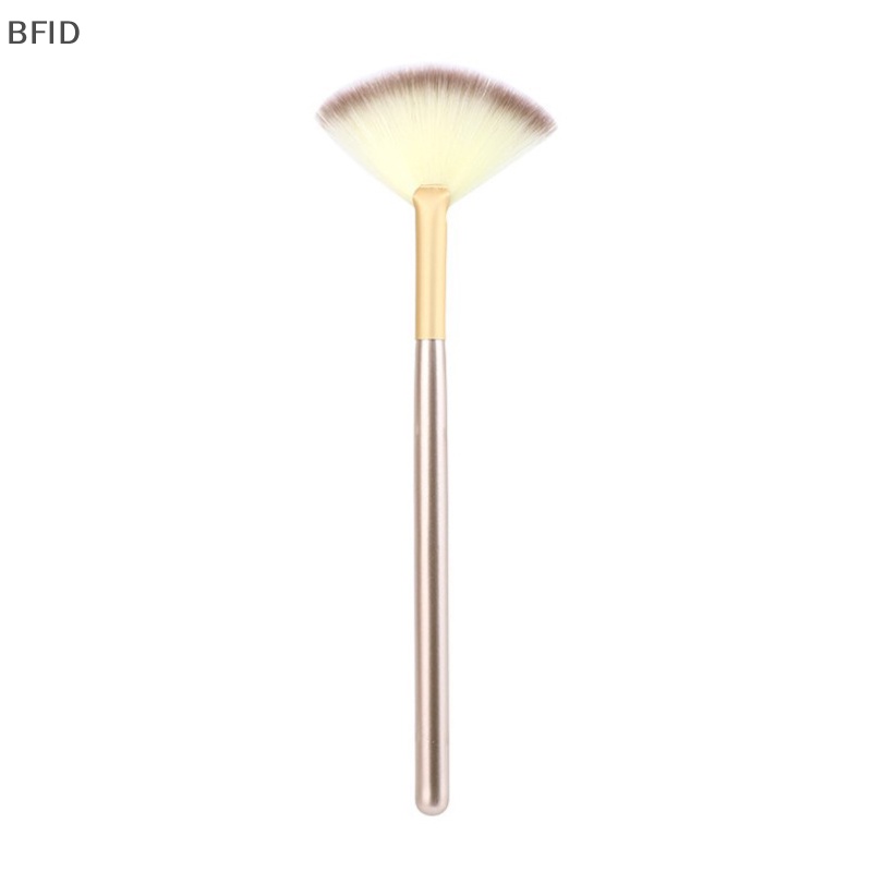 [BFID] 3pcs Fan Brushes Sikat Wajah Brush Makeup Lembut Aplikator Kosmetik [ID]