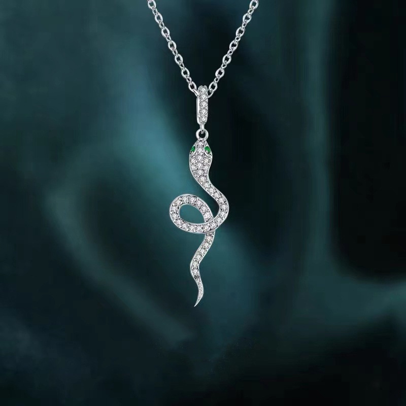 Kalung Ular Bahan Alloy Kepribadian All match Untuk Wanita