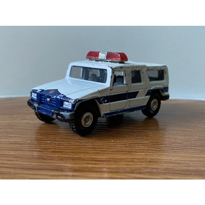diecast mobil polisi tomica toyota mega cruiser police as is Miniatur Mainan Pajangan
