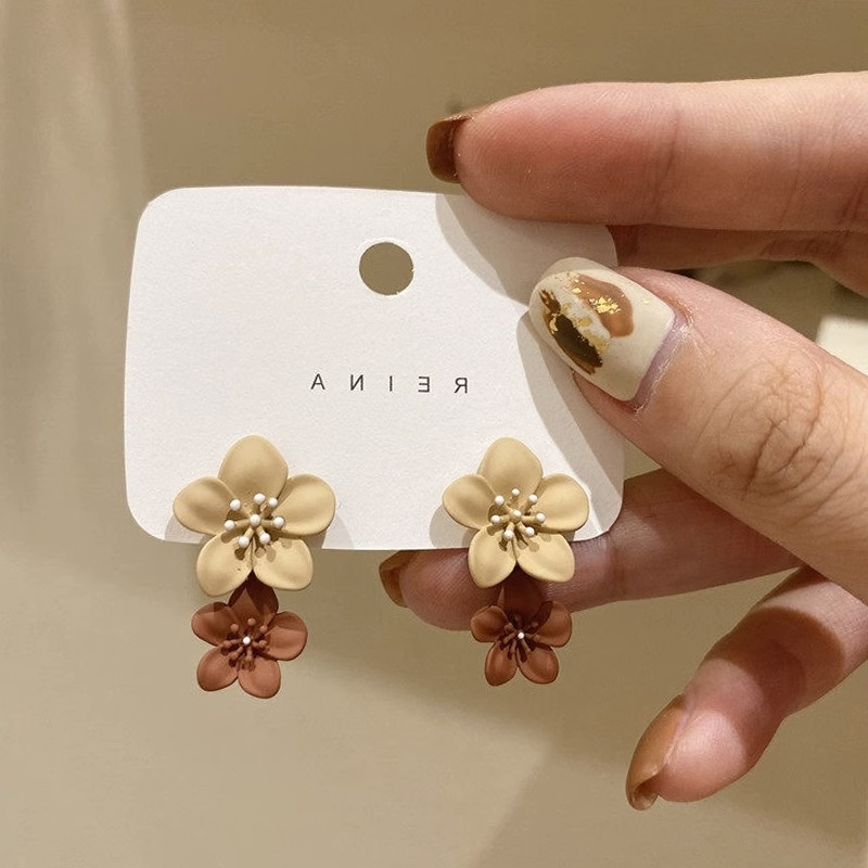 Anting Giwang Telinga Model Bunga Khaki Series Untuk Wanita Elegan Manis Perempuan