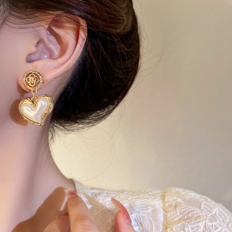 Lipat Bunga Mutiara Cinta Anting Retro Fashion Earrings Niche Desain Sensory Earrier Perempuan Wanita