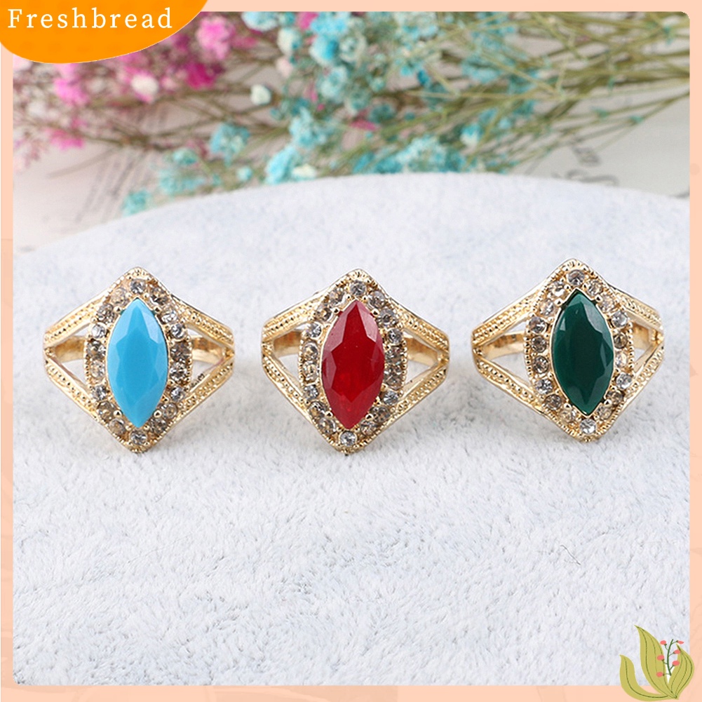 &lt; Freshbread &gt; Vintage Royal Crown Hollow Waterdrop Berlian Imitasi Jari Cincin Pesta Wanita Perhiasan