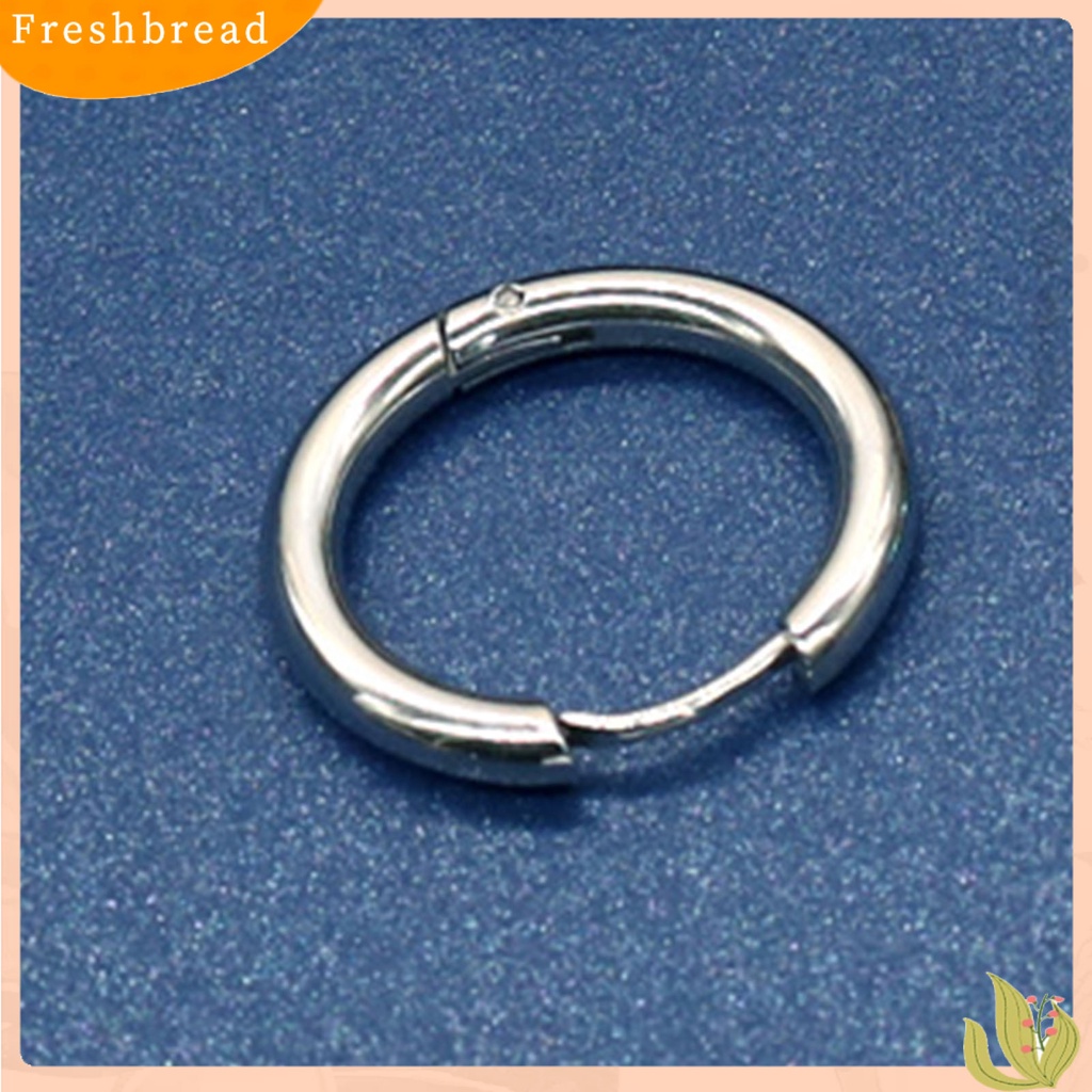 &lt; Freshbread &gt; 1Pc Anting Bulat Tindik Halus Warna Silver Anting Pria Simple Bahan Stainless Steel Untuk Belanja