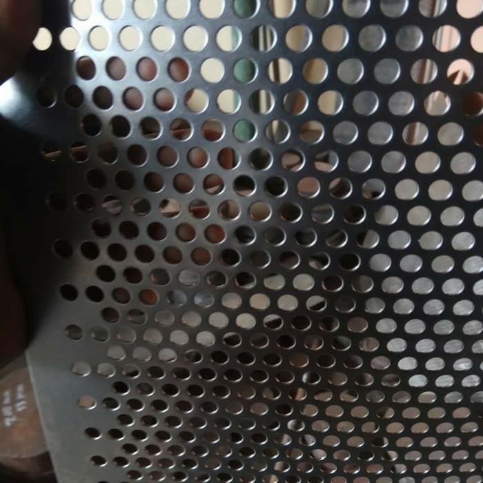 Plat Lubang Besi Bolong Perforated 6mm Ukuran 100cm x 100cm