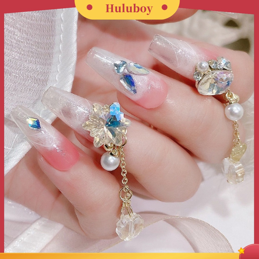 {In Stock} Manicure Berlian Imitasi Bersinar Tiga Dimensi Berkilau DIY Gloss Susun Berlian Imitasi Rantai Liontin Kuku Jantung Pesona Perlengkapan Kuku