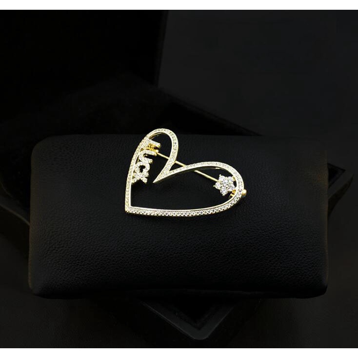 Gaya Baru Berlian Imitasi Cinta Bros Gadis Anti-Silau Pin Hadiah Indah Bros Jas