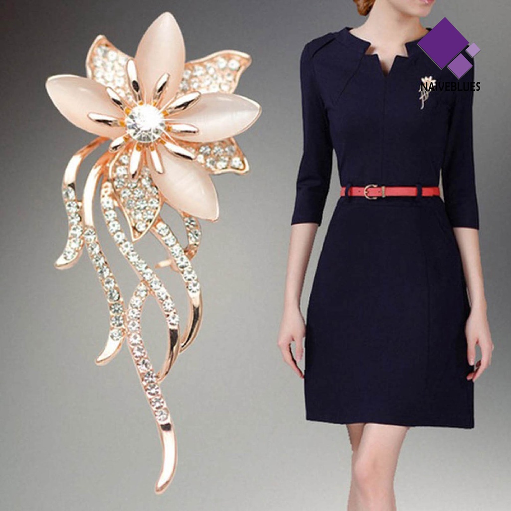 &lt; Naiveblues &gt; Brooch Pin Bros Bunga Wanita Bahan Alloy Mengkilap Untuk Perjamuan
