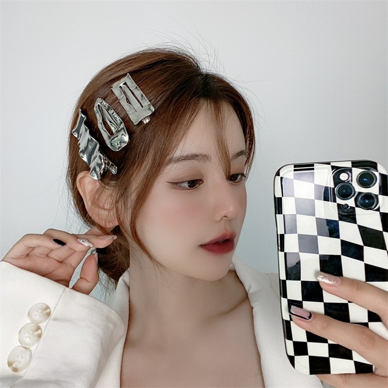 [Harga Grosir] Wanita Korea Fashion Logam Bergelombang Tekstur Rambut Klip Gadis Geometris Segitiga Persegi Jepit Rambut Wanita Sederhana Poni Samping Duckbill Klip Populer Aksesoris Rambut