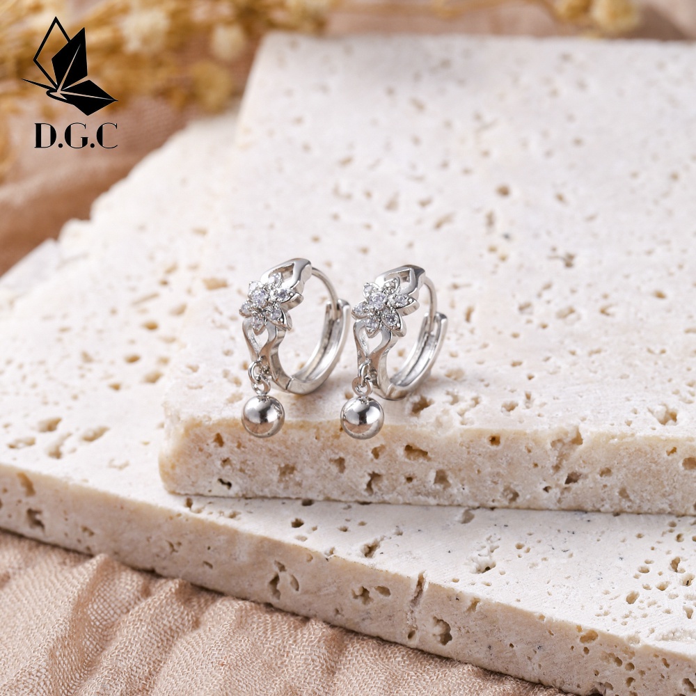 ✅COD✨❣️Anting Tusuk Titanium Fashion Bunga Desain Berlian Korea Aksesoris Anting Jepit Murah D608