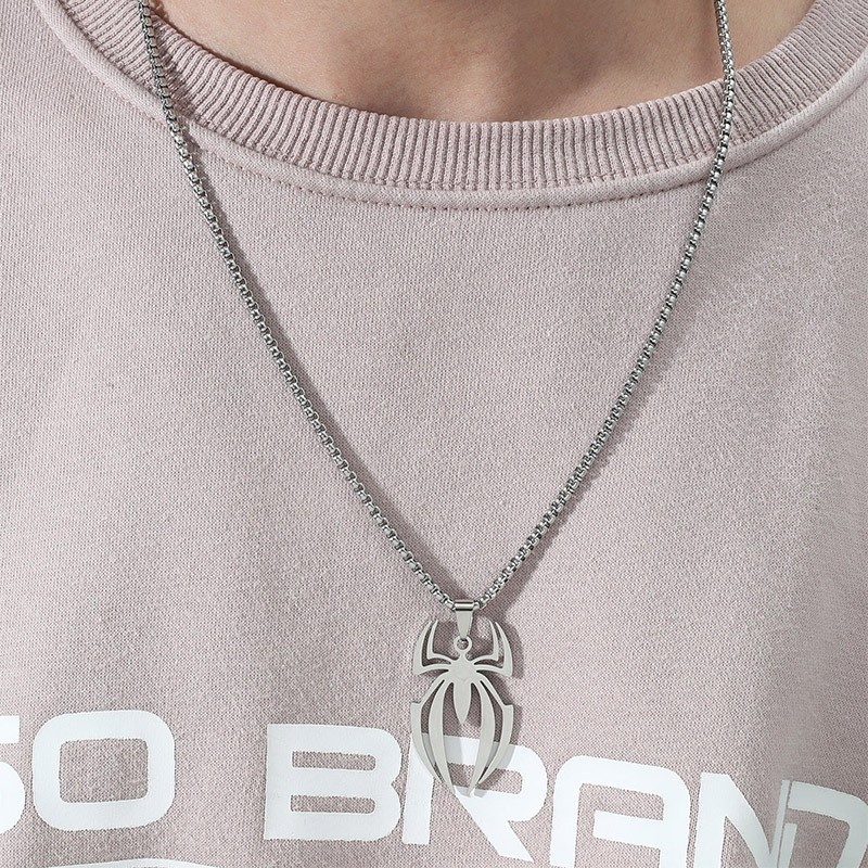 Z H Perhiasan Fashion Pria Anti Karat Spider Liontin Lapis Emas 18K Kalung Pesta Rock Punk Aksesoris Hadiah Halloween