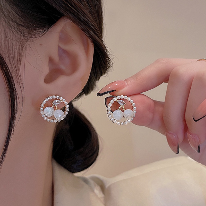 Jepang Korea Sederhana Mutiara Berlian Imitasi Cherry Temperamen Manis Geometris Anting Fashion