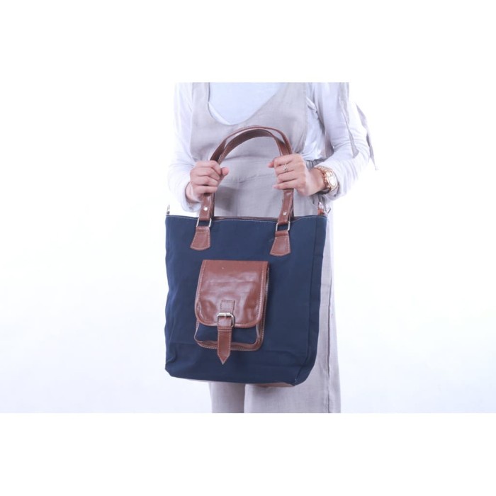

TERMURAH Totebag Kombinasi Kanvas dan Leather