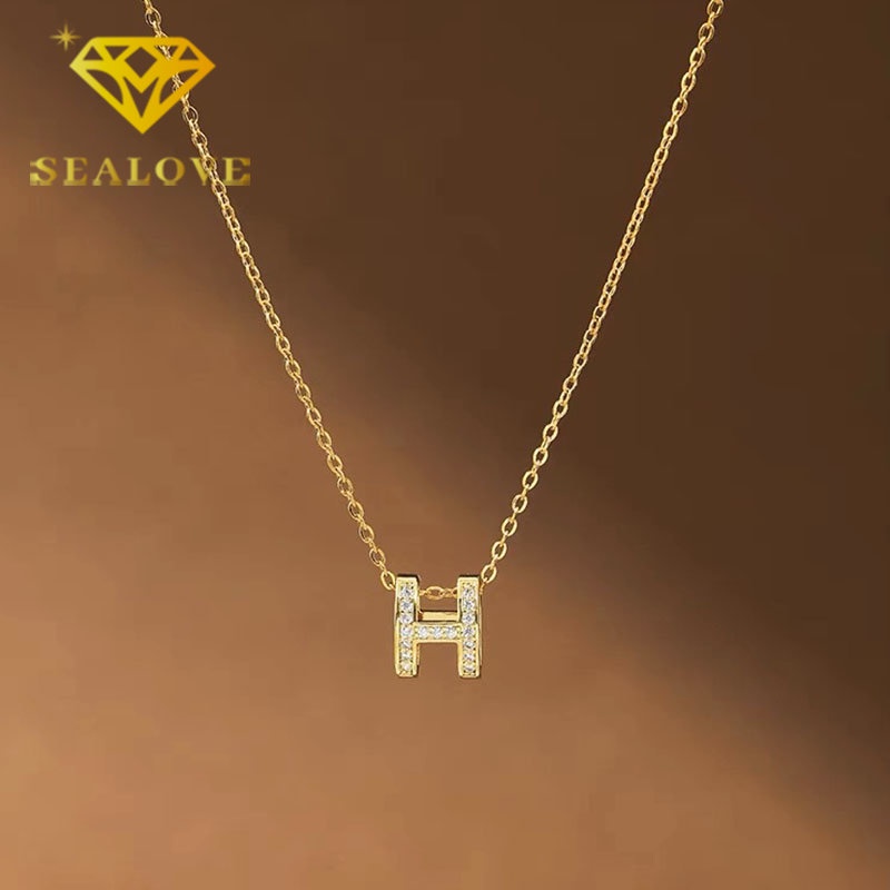 Kalung Titanium Huruf Wanita Anti Karat Berlian Emas 18K Aesthetic Simple Fashion Aksesoris Perhiasan