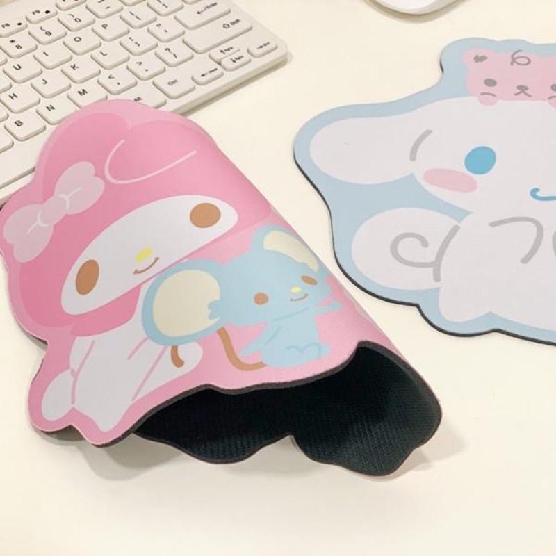 Sanrio Mouse Pad Kuromi Lucu Kartun Tidak Teratur Lembut Tebal Anti-Slip Panas Alas Meja Gaming Komputer