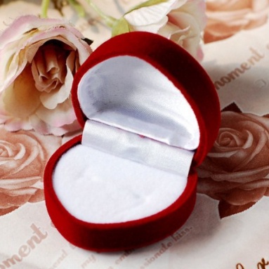 Diskon Shop - 5900 Kotak Cincin Model Love / Tempat Cincin Tunangan Lamaran Nikah / Kotak Cincin Hati / Box Kotak Cincin Love Import