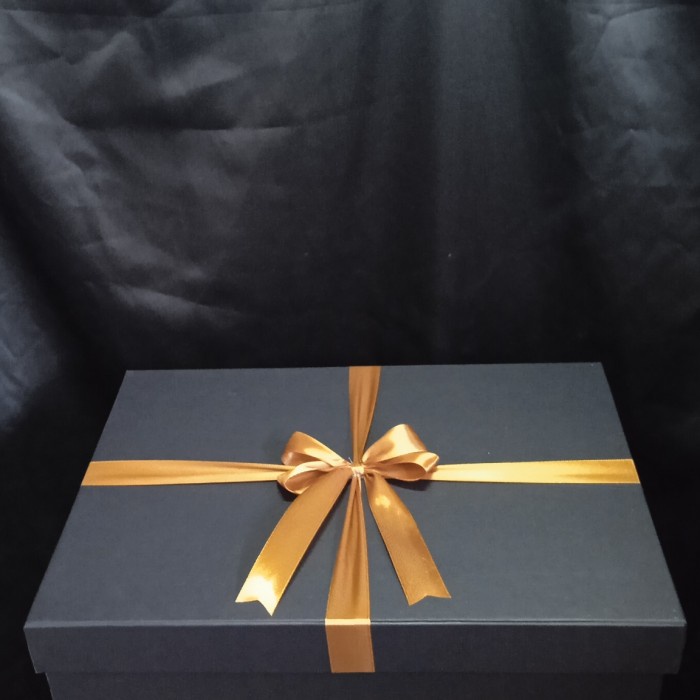 

kotak kado BESAR PREMIUM02/giftbox/35x25x15 cm/BLACK berpita