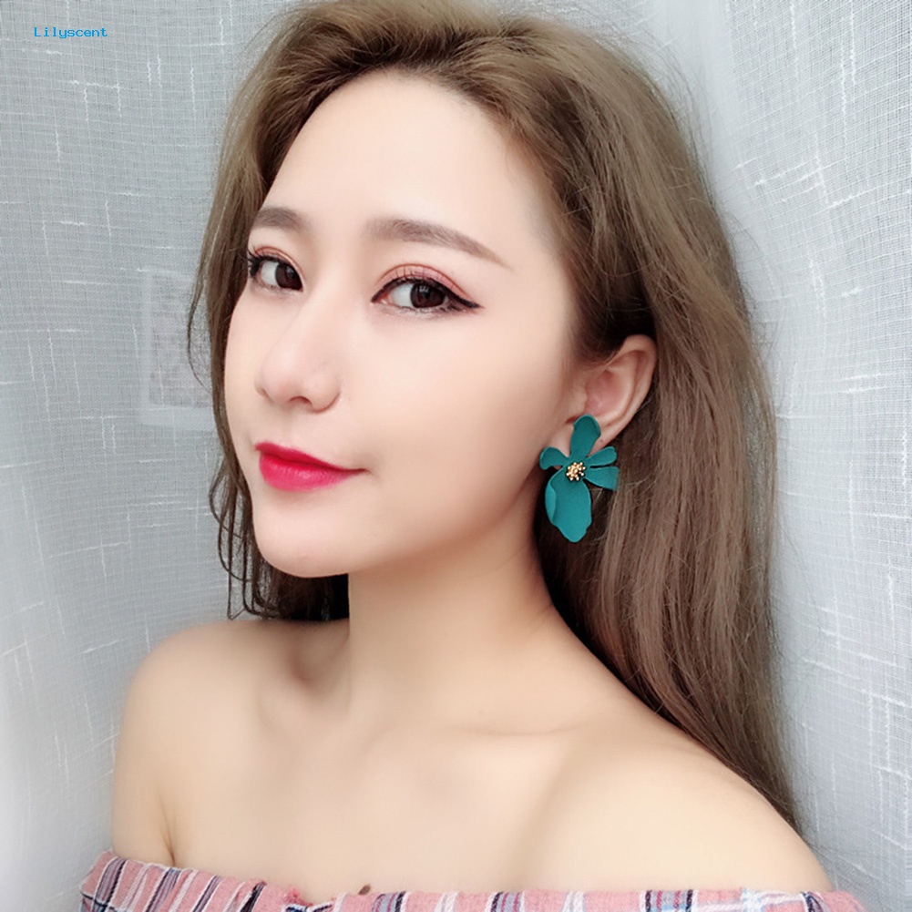 Lilyscent Fashion Daisy Bentuk Bunga Logam Telinga Stud Anting Wanita Pesta Perhiasan Hadiah