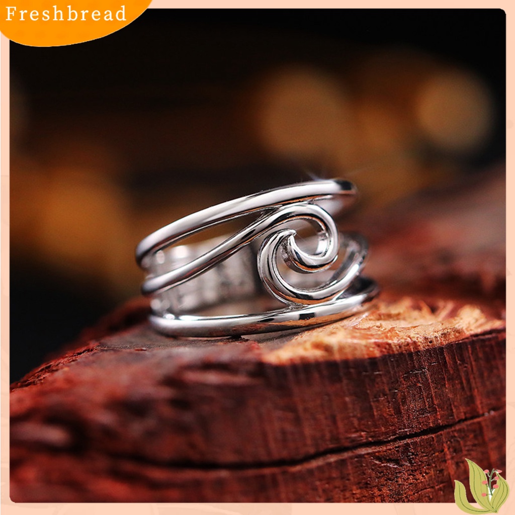 &lt; Freshbread &gt; Cincin Wanita Electroplating Cincin Jari Desain Gelombang Artistik Ringan Untuk Pesta