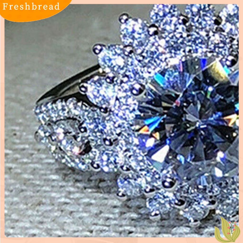 &lt; Freshbread &gt; Cincin Wanita Bentuk Bunga Berlian Imitasi Perhiasan Ringan Fashion Penampilan Cincin Jari Untuk Pernikahan