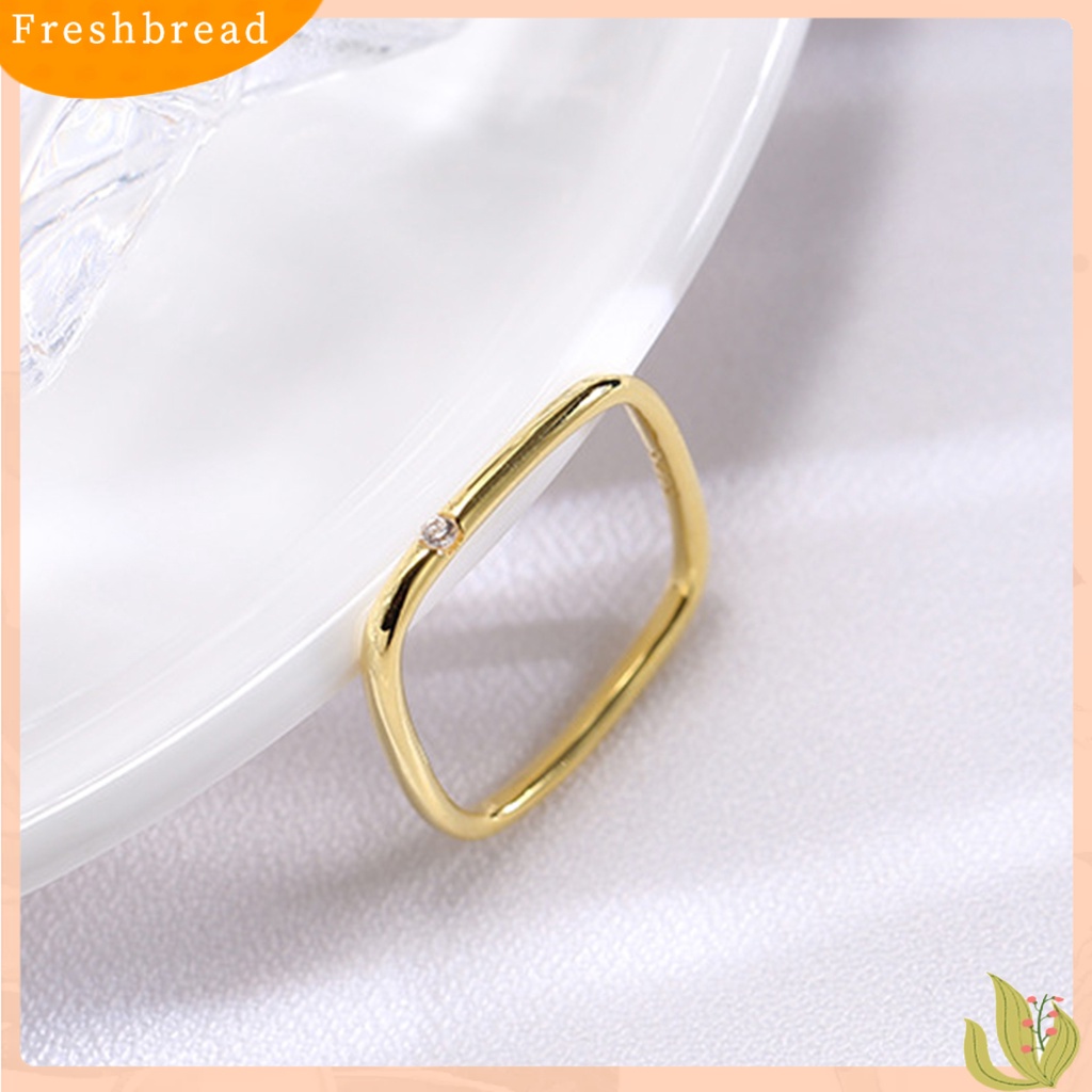 &lt; Freshbread &gt; Cincin Bentuk Persegi Berlian Imitasi Hias Perhiasan Cincin Wanita Lapis Perak Untuk Pesta