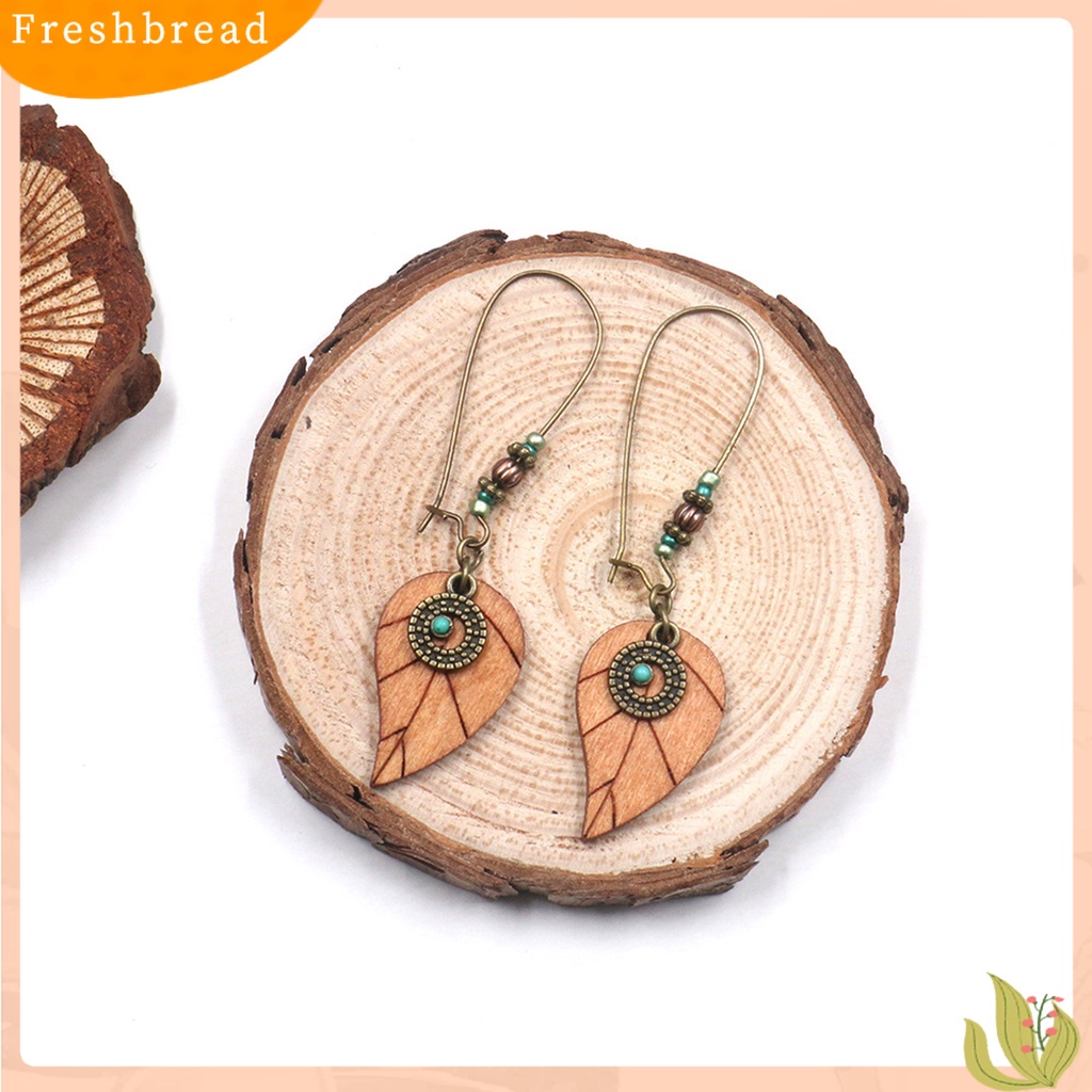 &lt; Freshbread &gt; 1pasang Bentuk Bunga Bohemia Drop Anting Kayu Bentuk Tetesan Air Manik-Manik Kait Anting Perhiasan Hadiah