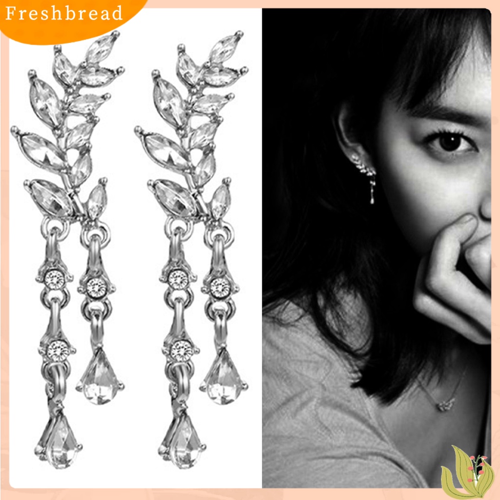 &lt; Freshbread &gt; 1pasang Anting Wanita Shiny Faux Crystal Alloy Bentuk Daun Berkilau Prom Earrings Perhiasan Perempuan