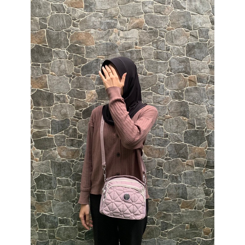 Tas selempang chibao 1624-BB Tas Chibao kanvas best seller bordir baru Tas Chibao Import Tas selempang wanita Tas Wanita Import BEST SELLER TERBARU BISA BAYAR DITEMPAT.!!!!