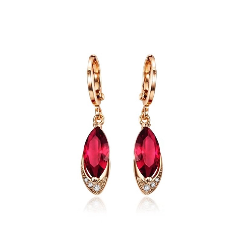 Anting Kristal Merah Perempuan Musim Panas Niche High-End Anting Berlian Geometris Temperamen Korea Panjang Retro Net Anting Merah S925