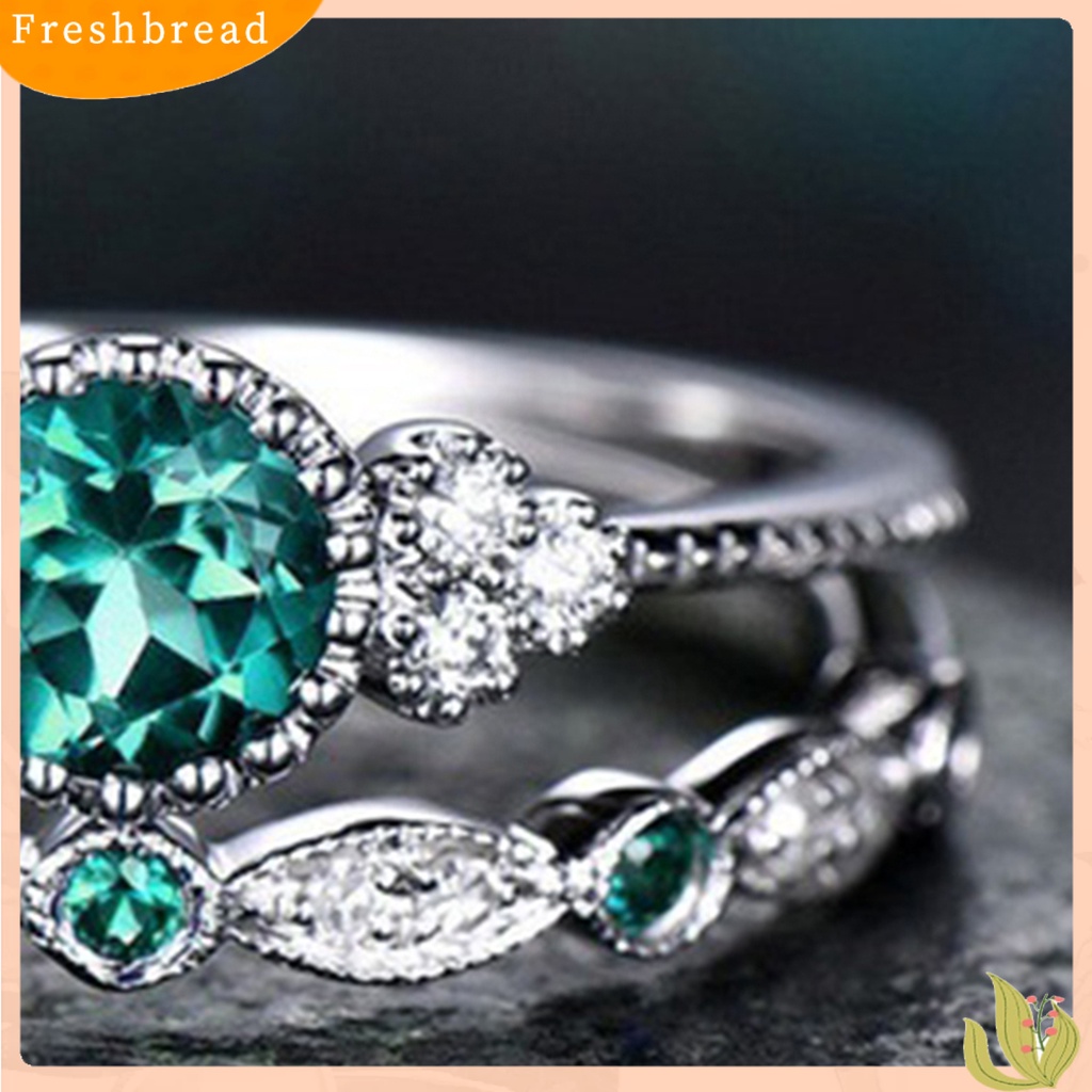 &lt; Freshbread &gt; 2 Pcs Cincin Tunangan Geometris Hijau Cubic Zirconia Wanita Berkilau Indah Jari Cincin Aksesoris Perhiasan