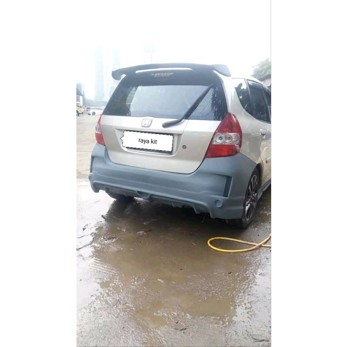 15 bumper belakang jazz gd3 adaptasi mugen rs 
GRT Duraflex
