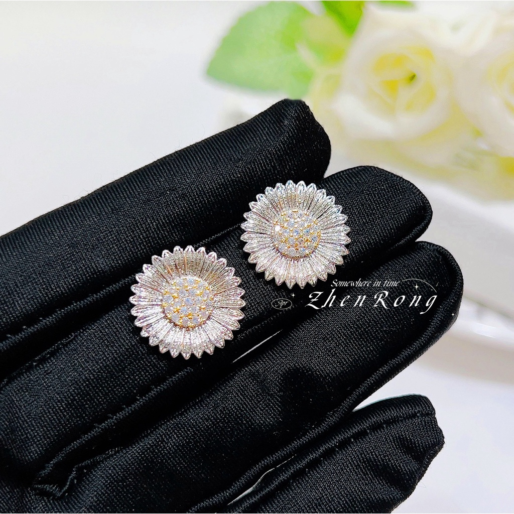 Goldkingdom Aksesoris Perhiasan Fashion Ready Stock Anyaman Ukir Emas Renda Kerajinan Daisy Kecil Stud Earrings Vintage Flower Woman