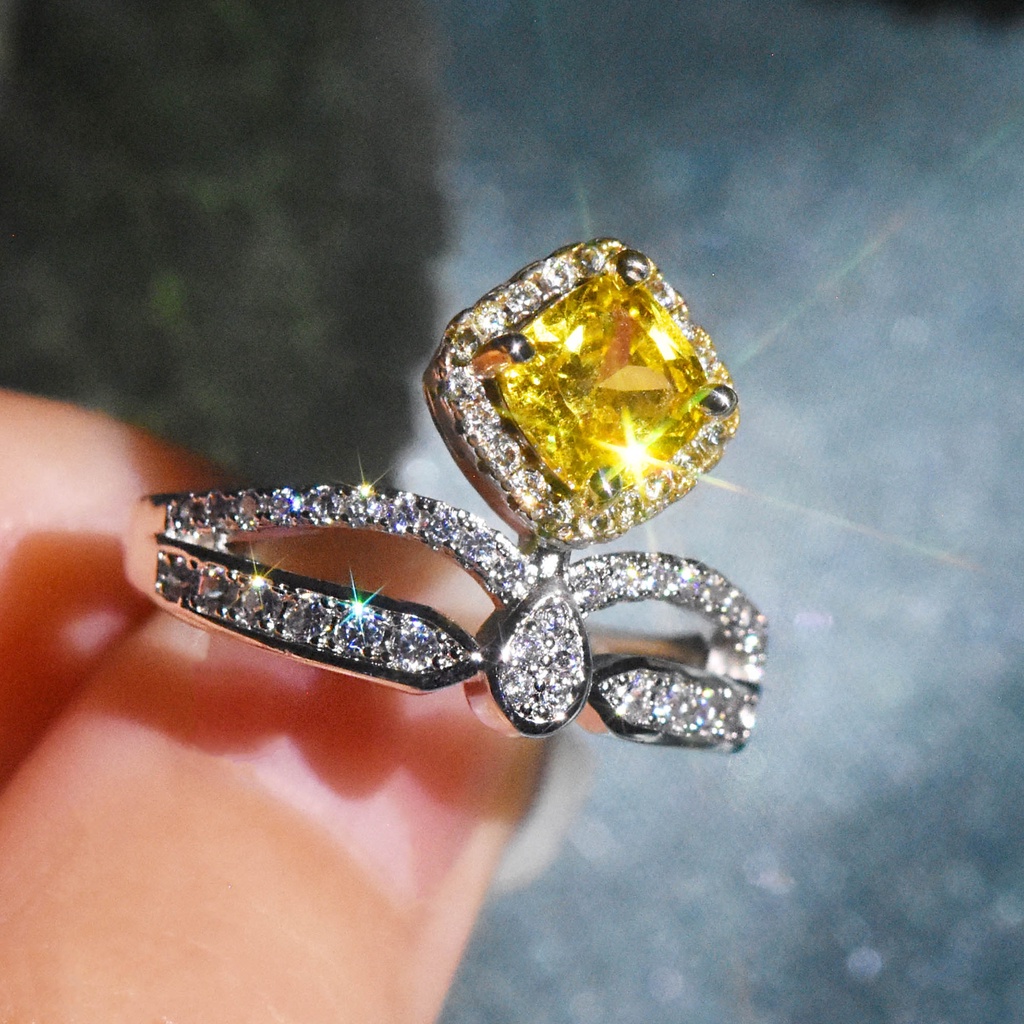 Goldkingdom Aksesoris Perhiasan Fashion Ready Stock Cincin Berlian Kuning Mengacu Cincin Mahkota Bertatahkan Mikro Klasik Royal Topaz Princess Square.